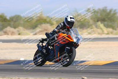 media/Nov-06-2023-Moto Forza (Mon) [[ce023d0744]]/4-Beginner Group/Session 3 (Turn 2)/